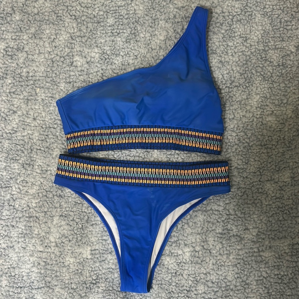 One Shoulder High Cut Bikini